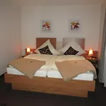 Auszeit Hotel *